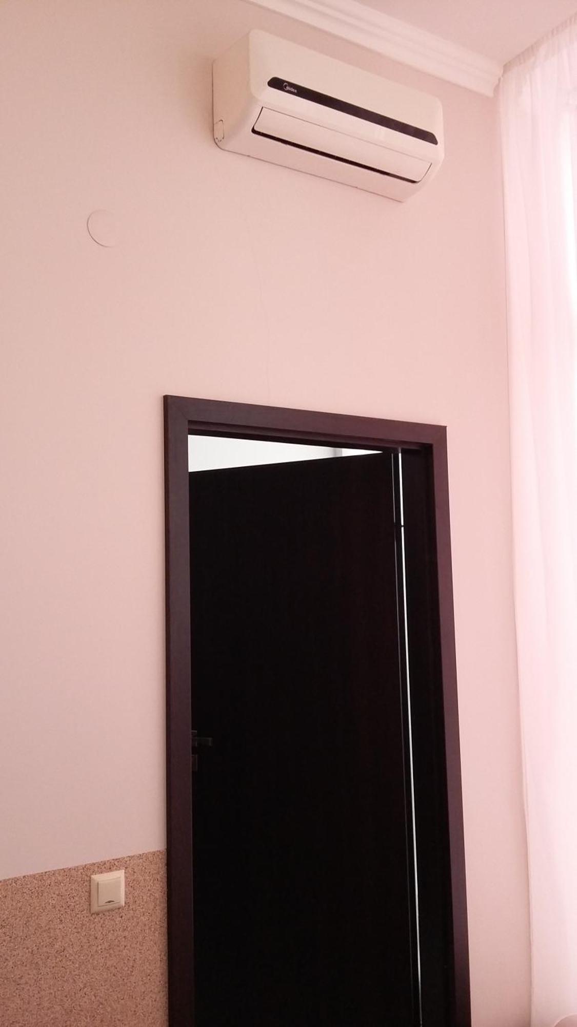 Hotel Merkuriy Lviv Room photo